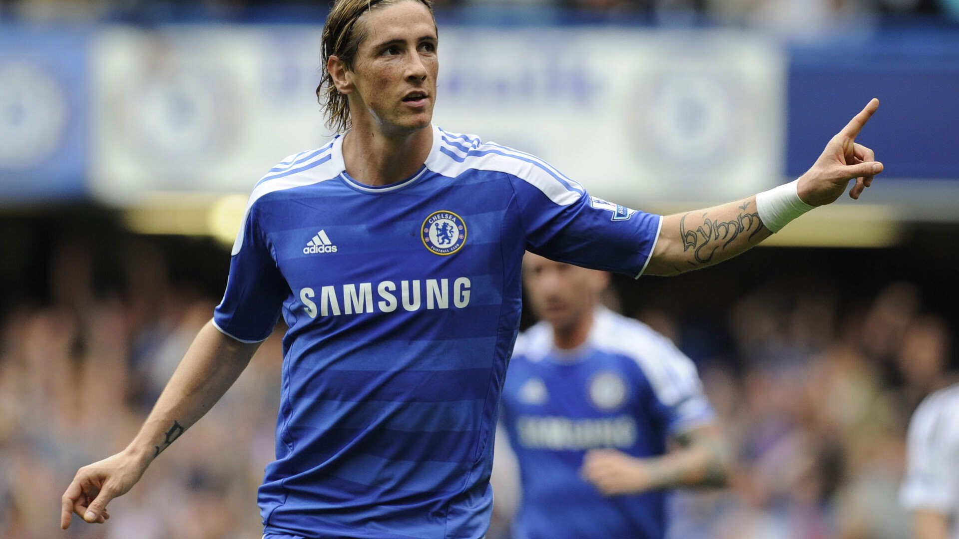 逆转与突破，从德国足球的坚韧到石宇奇的羽坛新章